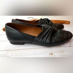 Bueno Emma leather loafers